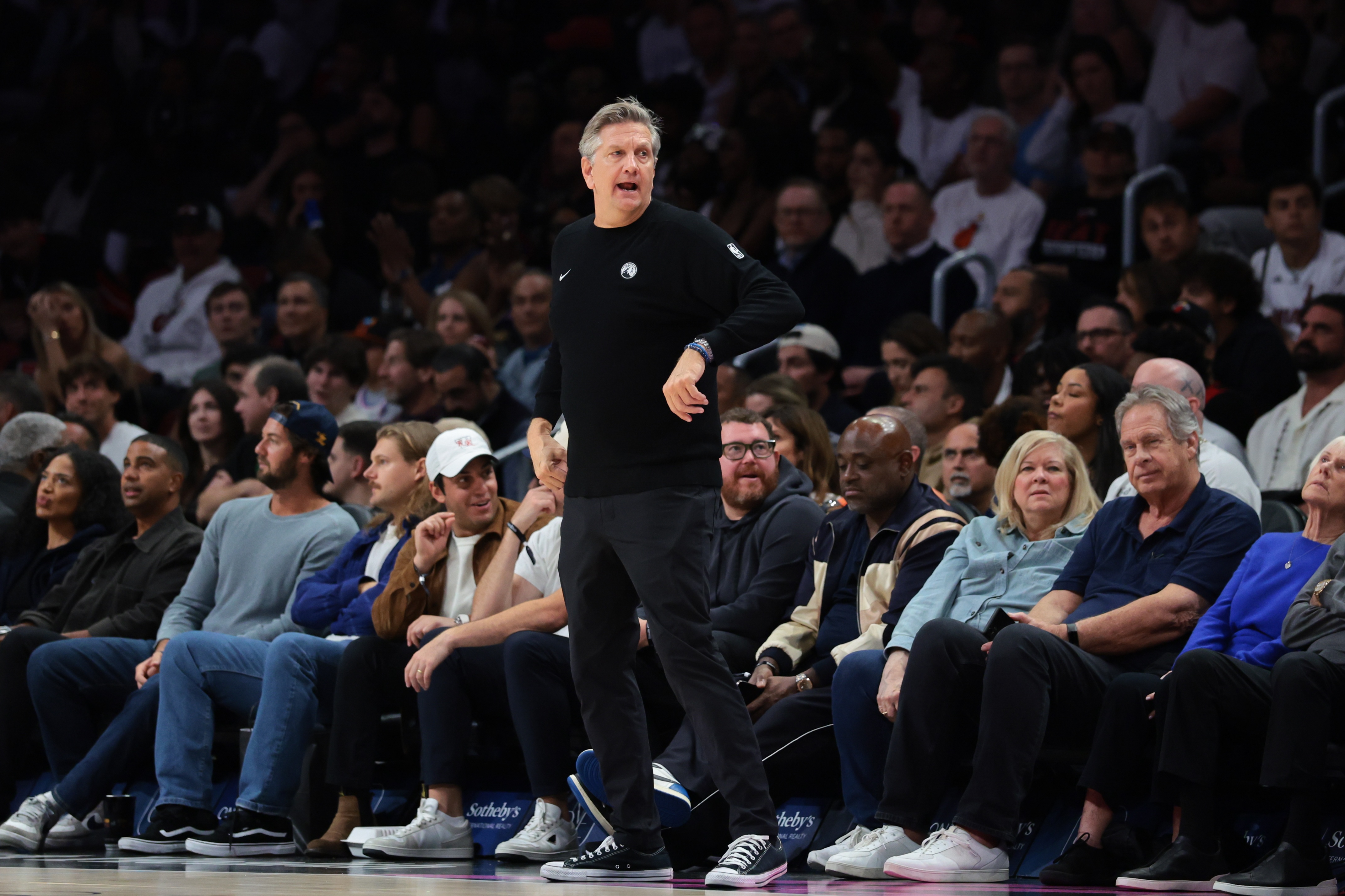 开云体育下载网址-芬奇：有时候我们就是自己最大的敌人 我们要打出自己最好的篮球